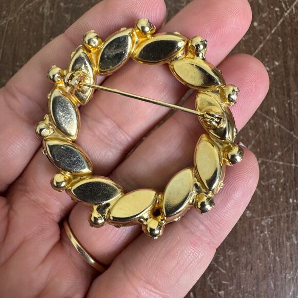 Vintage Gold Tone Brown White AB Crystal Rhinestone Circle Wreath Brooch Pin - Picture 3 of 5